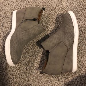 Susina casual boot/sneaker, size 11